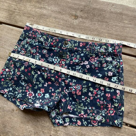 Gap Womens Shorts Size 2 Regular Khakis Summer Navy Blue Floral Print - Picture 7 of 10